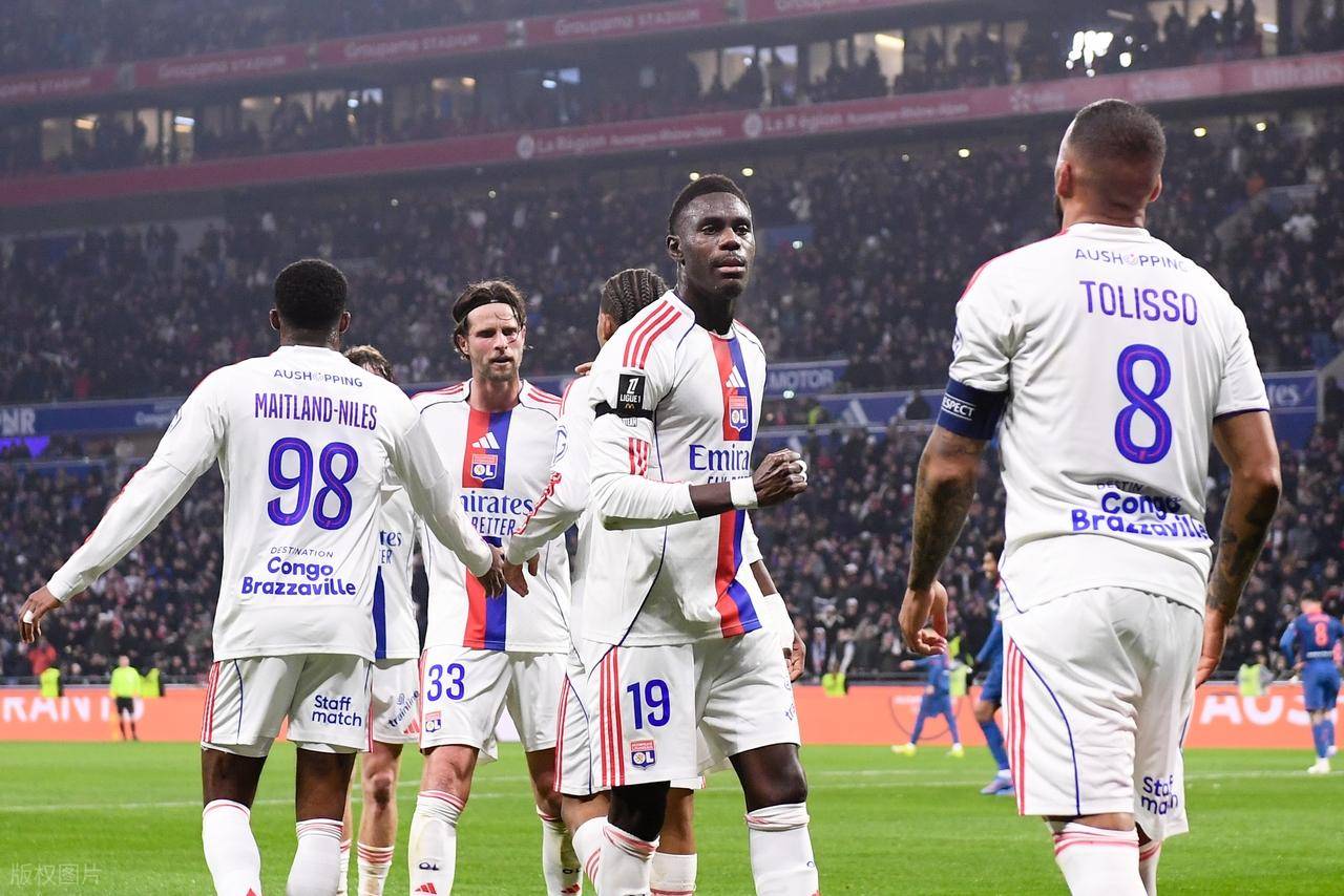 随着里昂2-0,梅斯1-3,图卢兹1-2,昂热0-2,法甲最新积分榜出炉